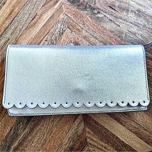 Banana Republic NWT Bag Silver Leather SMART CLUTCH